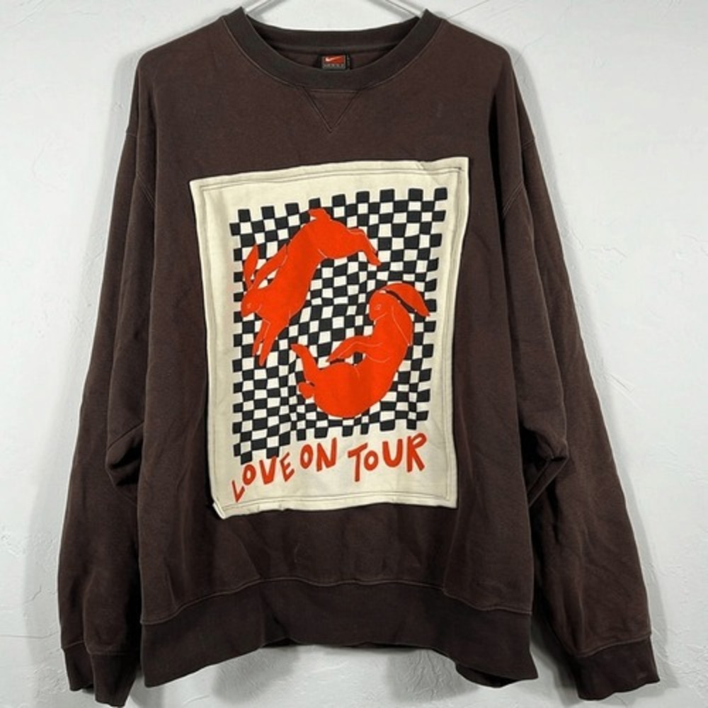 Vintage NIKE x Harry Styles Official Love On Tour Brown Crewneck Sweatshirt